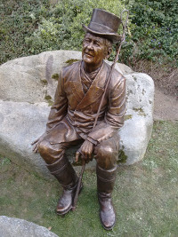historischer Kutscher, lebensgro&szlig;, Bronze, Raben Steinfeld, 2019