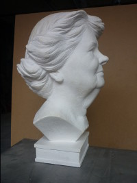 Ruth, Gips, 42cm