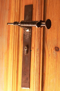 T&uuml;rklinke, Stahl